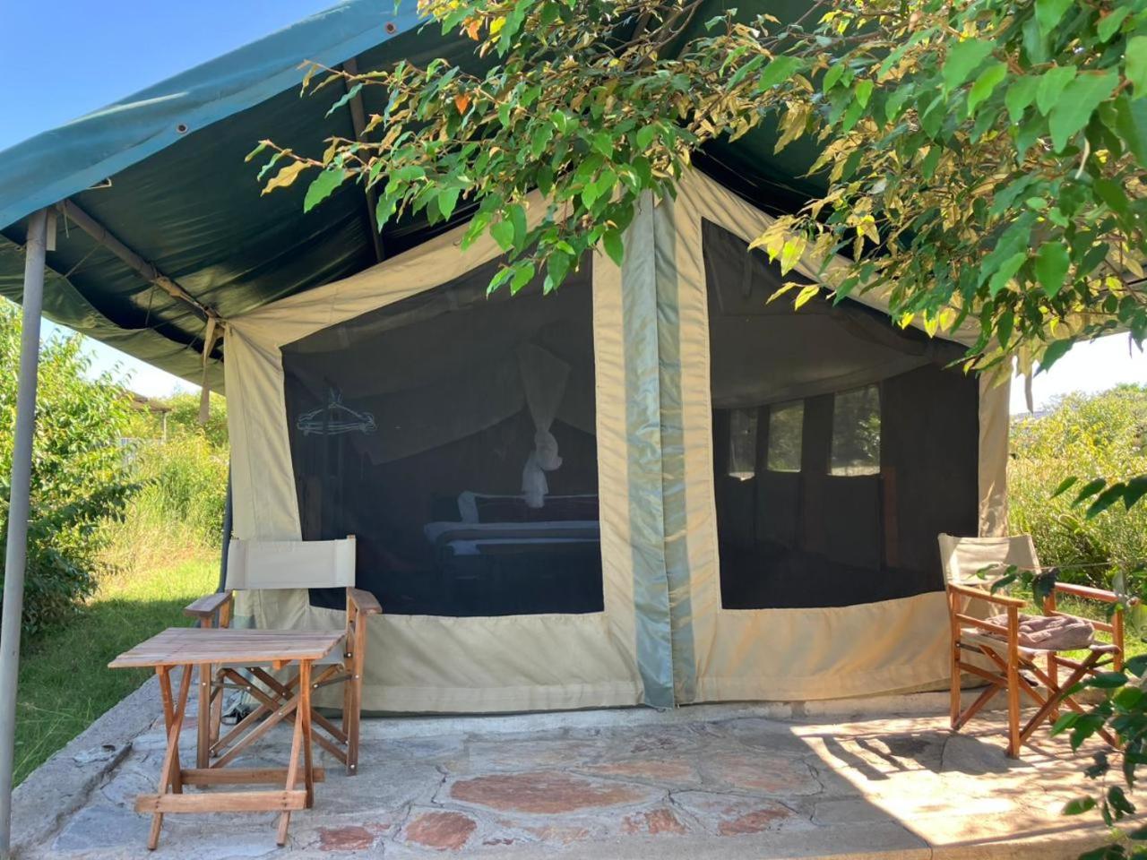 Отель Kambu Mara Camp Sekenani Экстерьер фото
