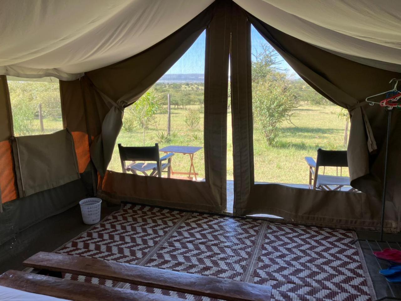 Отель Kambu Mara Camp Sekenani Экстерьер фото